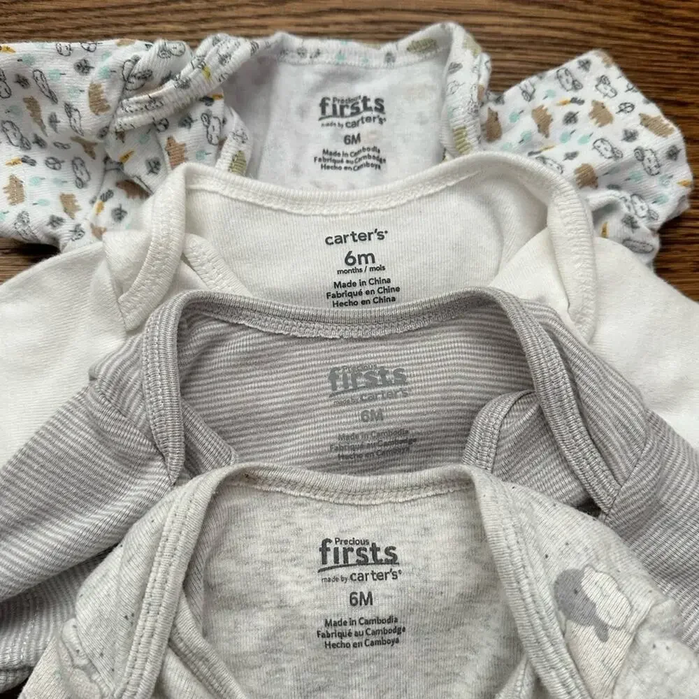 Carter’s grey and white short sleeve onesie bundle, size 6 months (set of 4)